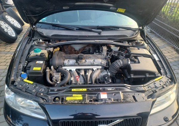 Volvo V70 cena 12900 przebieg: 285000, rok produkcji 2005 z Łódź małe 56